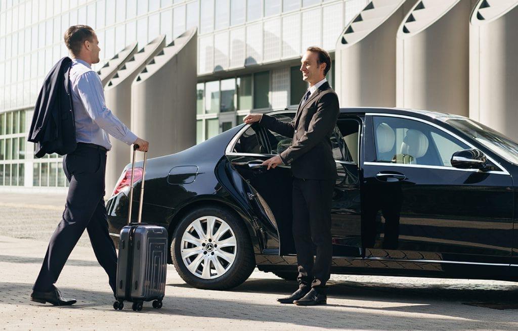 Premium airport transportation service in Miami - reliable car service to and from airport